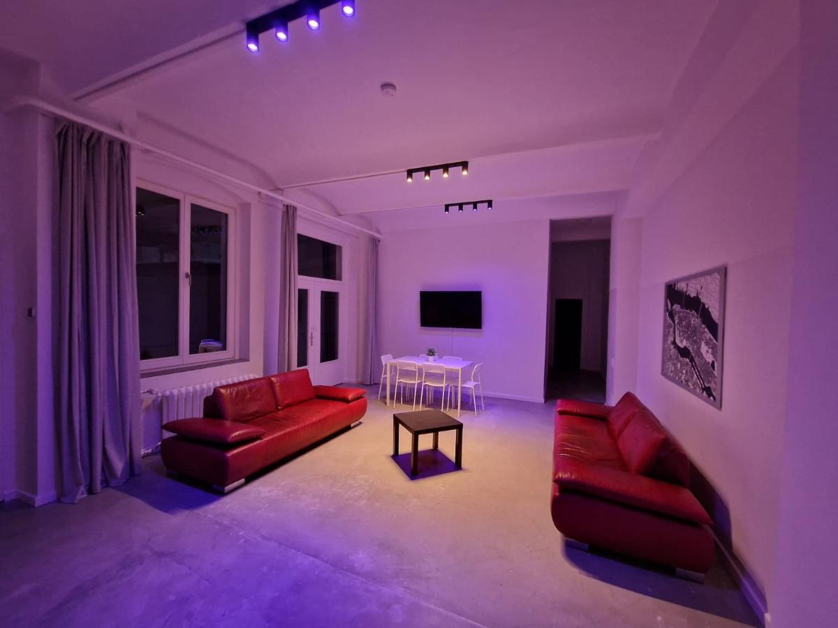 Raj Living - 300m2 Loft With 7 - 15 Min Messe Dus & Old Town Dus Appartement Düsseldorf