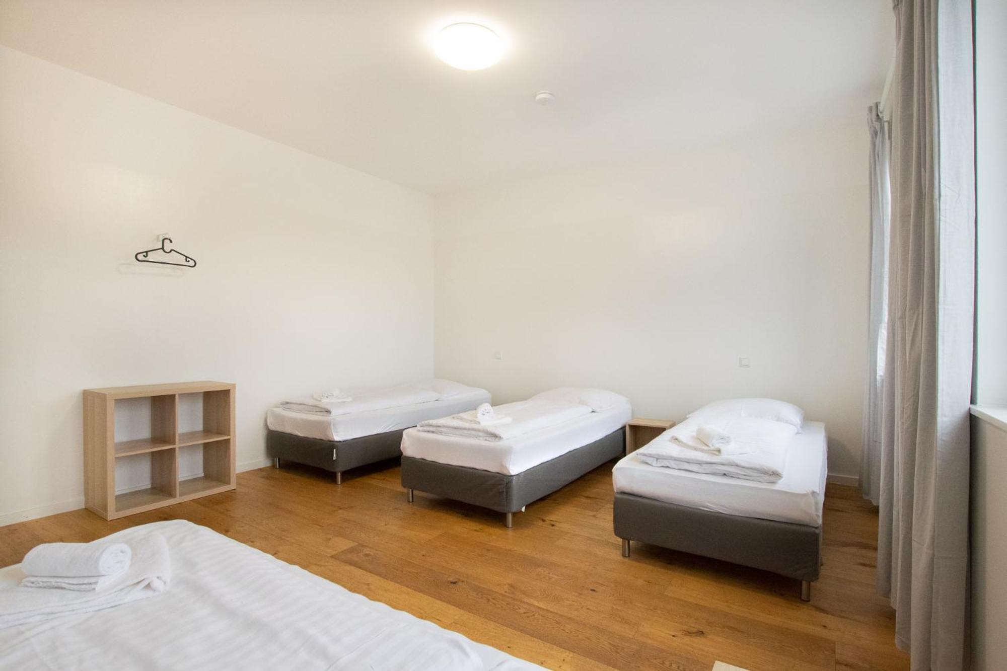 Raj Living - 300m2 Loft With 7 - 15 Min Messe Dus & Old Town Dus Appartement *